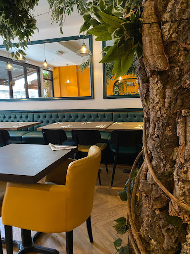Photo of Ayat Kitchen Lounge - 49c S End, Croydon CR0 1BF